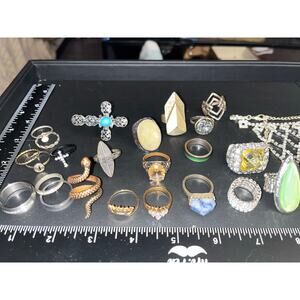 Mixed RING Lot Bulk Estate Finds (SGW)
